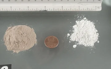 What does heroin look like?