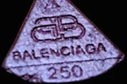 Balenciaga-Tabletten